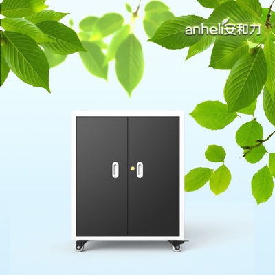 30 Cabinet di ricarica per portatili con serrature e chiavi, ventilatori di raffreddamento e ruote standard mediche tedesche